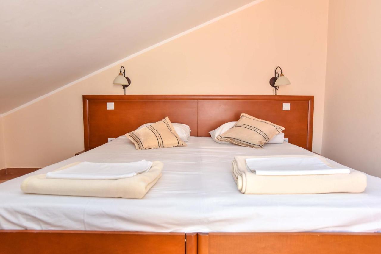 Apartments Villa Sveti Nikola Budva Exteriör bild