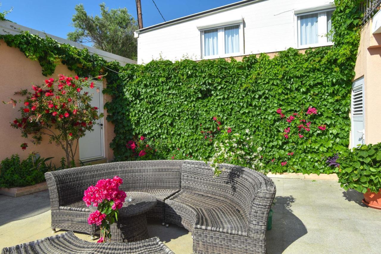 Apartments Villa Sveti Nikola Budva Exteriör bild